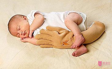 試管嬰兒的成功率高于自然受孕率